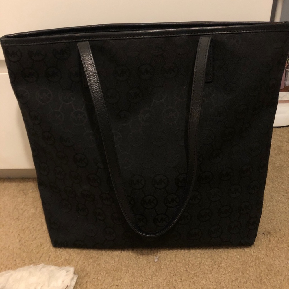 Black Michael kors tote